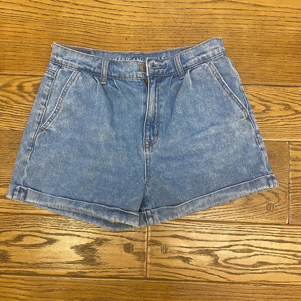 American eagle high waisted mom shorts
